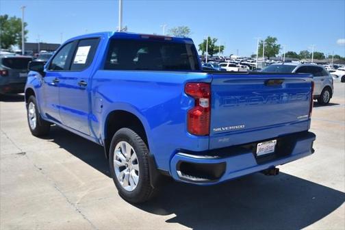2025 Chevrolet Silverado 1500 Custom