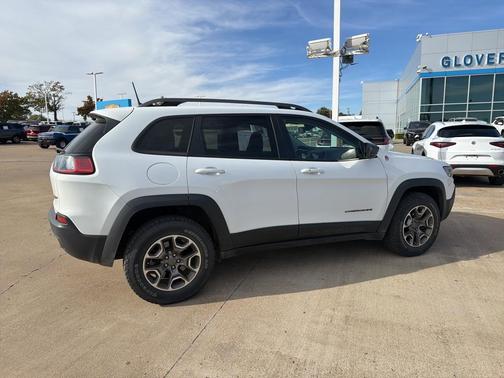 2020 Jeep Cherokee Trailhawk