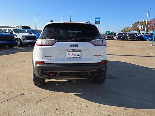 2020 Jeep Cherokee Trailhawk
