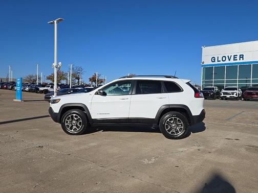 2020 Jeep Cherokee Trailhawk