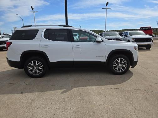 2023 GMC Acadia FWD SLT