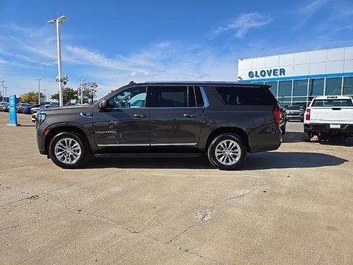 2021 GMC Yukon XL SLT