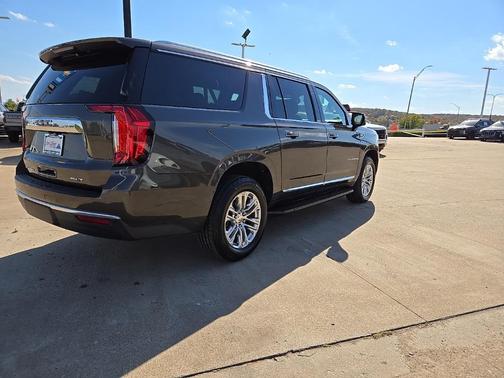 2021 GMC Yukon XL SLT