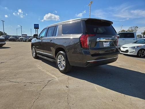 2021 GMC Yukon XL SLT