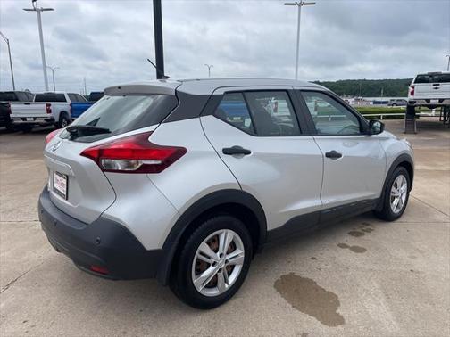 2020 Nissan Kicks S