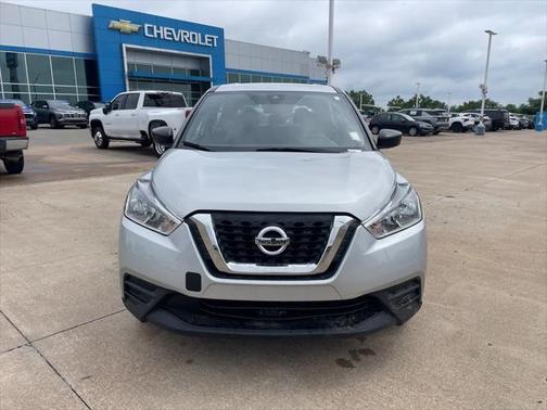 2020 Nissan Kicks S