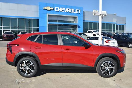 Apex Red 2026 Chevrolet Trax FWD 1RS