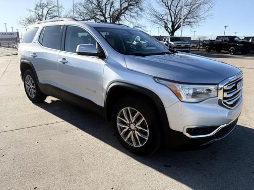 2019 GMC Acadia SLE-2