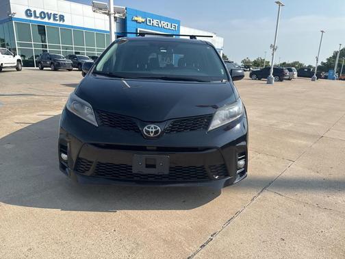 2020 Toyota Sienna SE Premium
