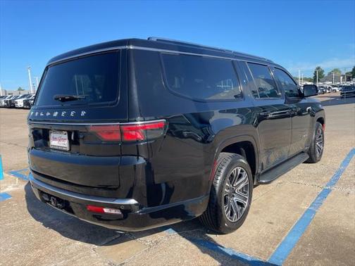 2023 Jeep Wagoneer L Series I 4x4