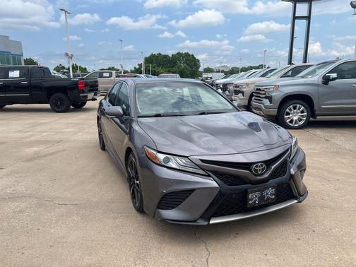 Predawn Gray Mica 2018 Toyota Camry XSE