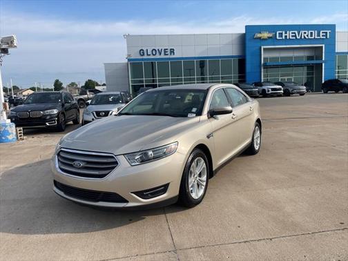 2018 Ford Taurus SEL