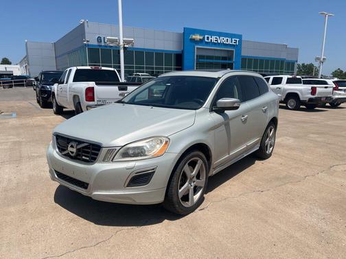 Cosmic White Metallic 2012 Volvo XC60 T6 R-Design Platinum