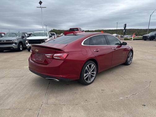 2022 Chevrolet Malibu FWD Premier