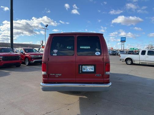 1998 Ford Club Wagon XL