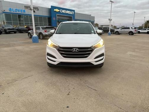 2016 Hyundai TUCSON SE