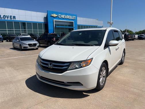 White Diamond Pearl 2016 Honda Odyssey EX-L