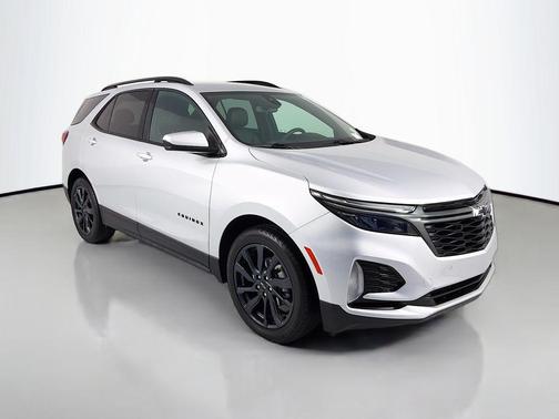 Silver Ice Metallic 2022 Chevrolet Equinox FWD RS