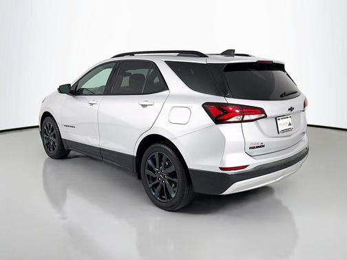Silver Ice Metallic 2022 Chevrolet Equinox FWD RS