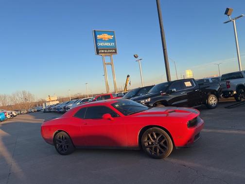 2021 Dodge Challenger SXT