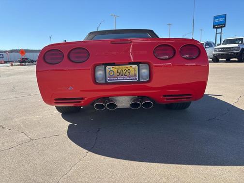 2000 Chevrolet Corvette Base