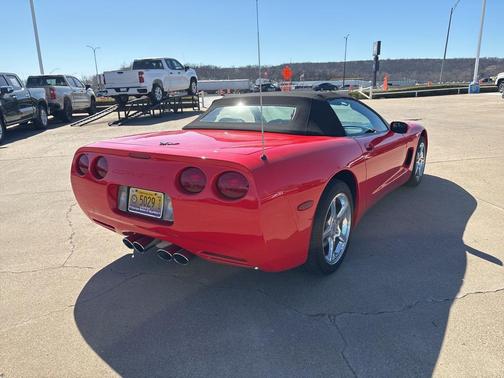 2000 Chevrolet Corvette Base