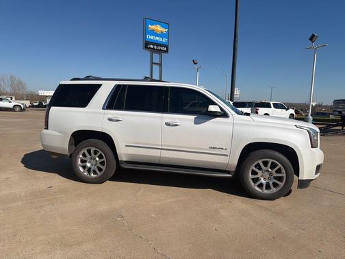 White Frost Tricoat 2019 GMC Yukon Denali