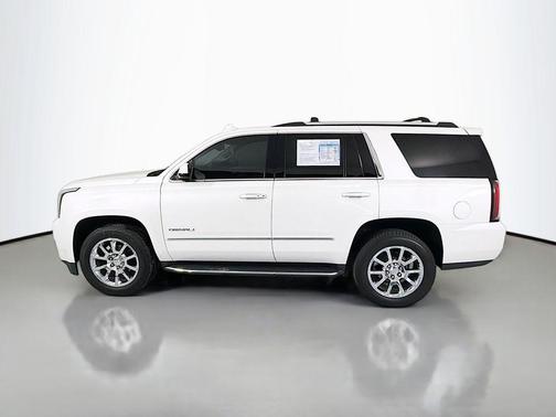 White Frost Tricoat 2019 GMC Yukon Denali