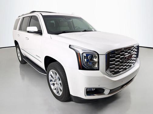 White Frost Tricoat 2019 GMC Yukon Denali