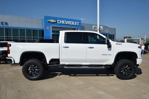 2026 Chevrolet Silverado 2500 LTZ