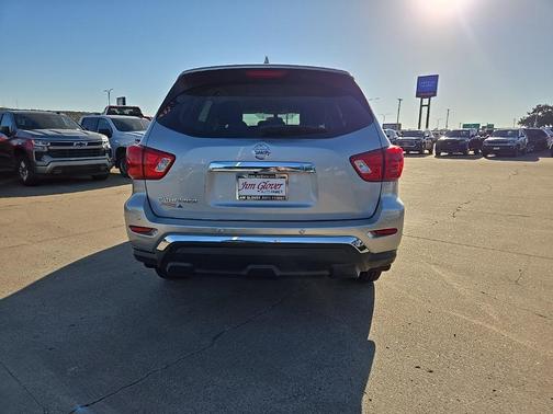 2019 Nissan Pathfinder S