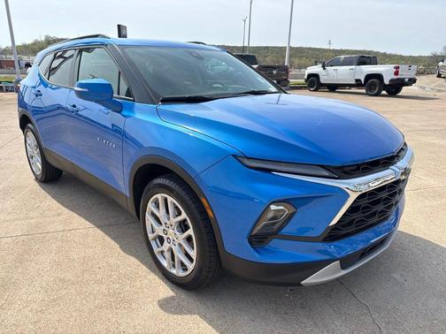 Riptide Blue Metallic 2024 Chevrolet Blazer 3LT