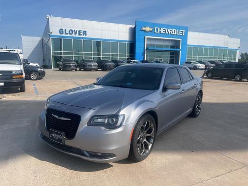 2017 Chrysler 300 S