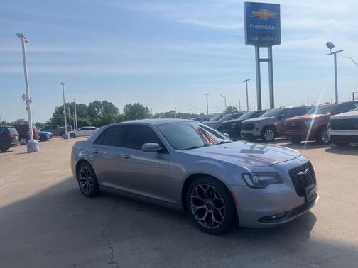 2017 Chrysler 300 S