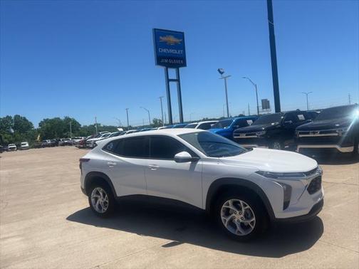 2024 Chevrolet Trax LS