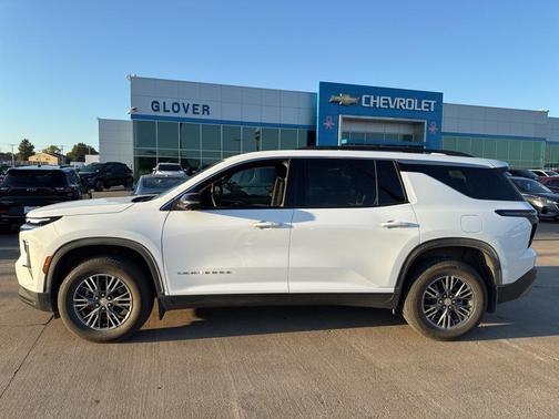 2024 Chevrolet Traverse LT