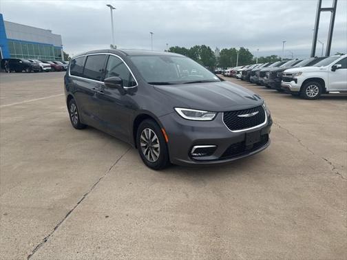 2022 Chrysler Pacifica Hybrid Touring L