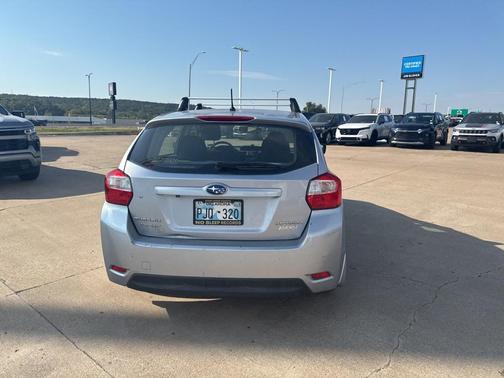 2016 Subaru Impreza 2.0i Premium