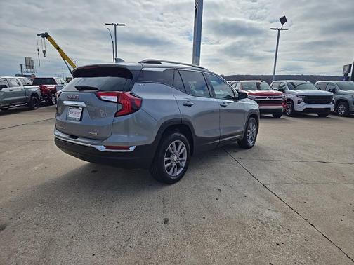 2024 GMC Terrain SLT