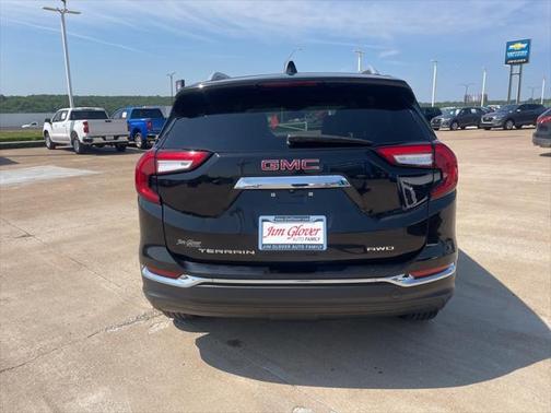 2024 GMC Terrain SLT