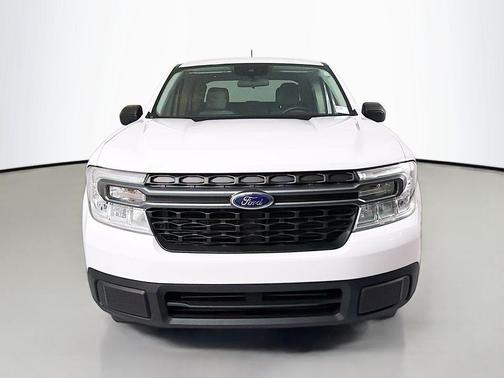 Oxford White 2022 Ford Maverick XLT