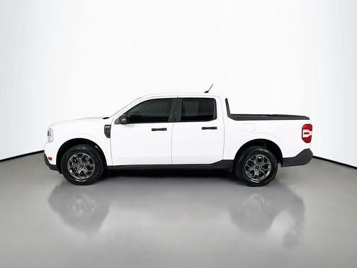 Oxford White 2022 Ford Maverick XLT