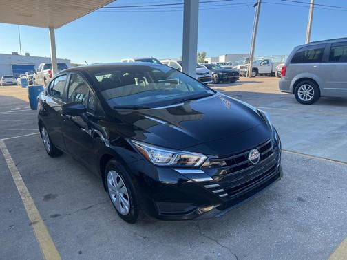 2024 Nissan Versa 1.6 S
