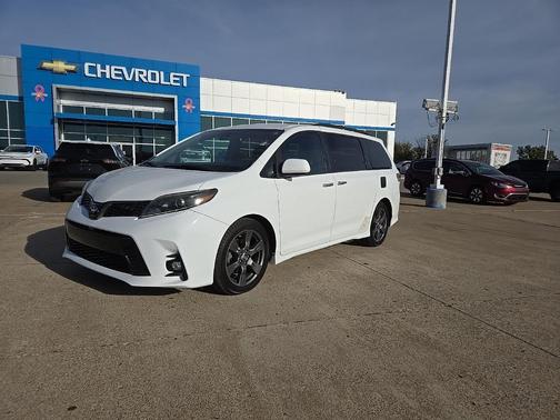 2018 Toyota Sienna SE
