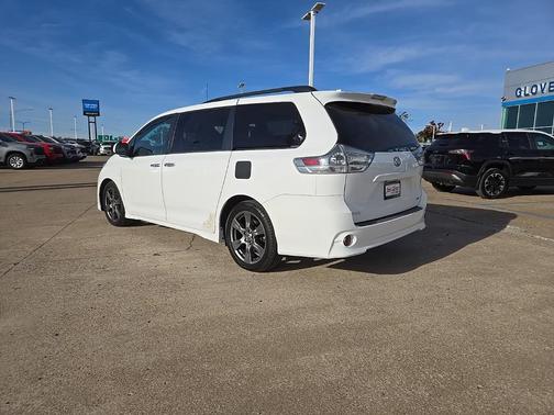 2018 Toyota Sienna SE