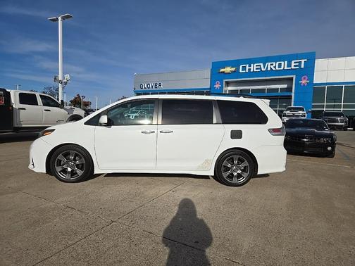 2018 Toyota Sienna SE
