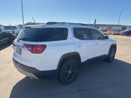2018 GMC Acadia SLT-1