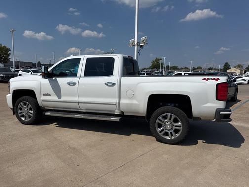 2019 Chevrolet Silverado 2500 High Country