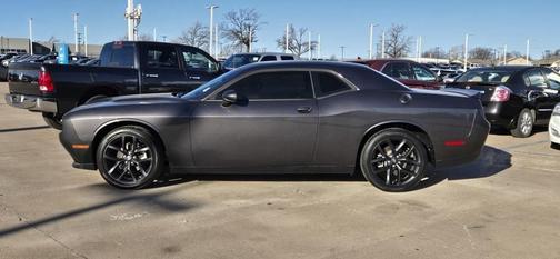 2022 Dodge Challenger SXT