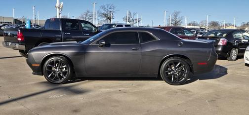 2022 Dodge Challenger SXT